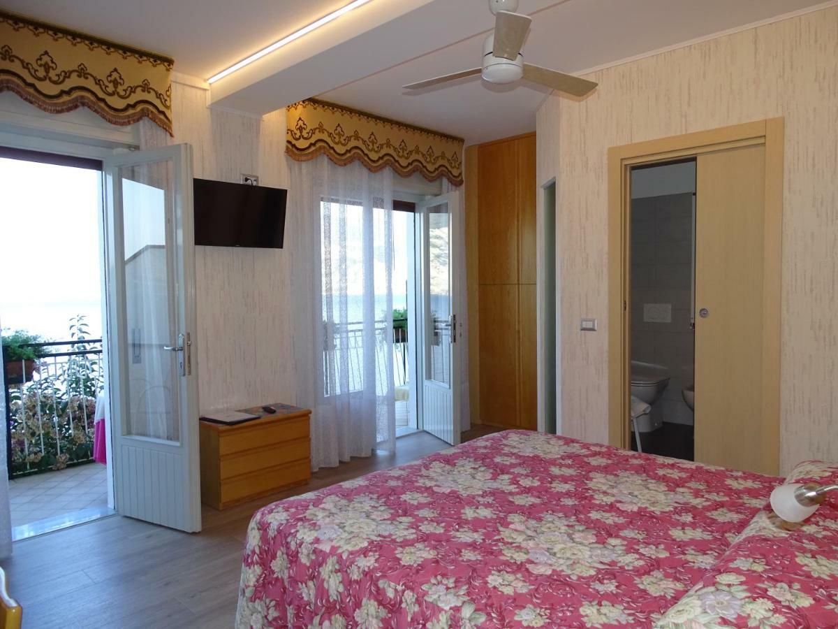 מאלצ'סינה Casa Alessandra מראה חיצוני תמונה